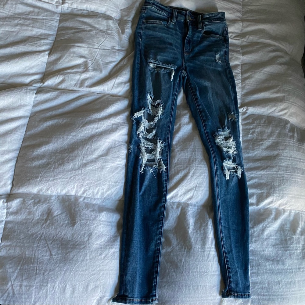Hi Rise Distressed Jegging